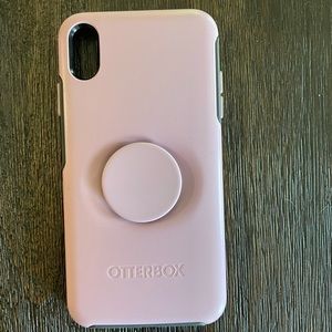 iPhone XS Max otterbox pop socket case